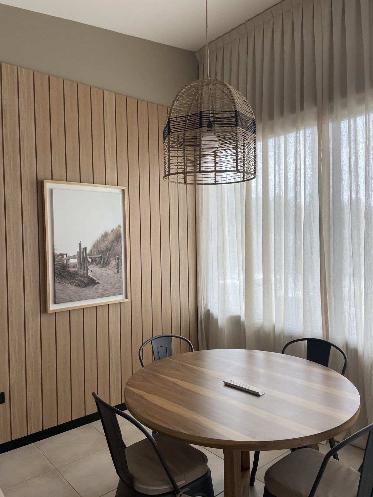 Revestimiento y mesa